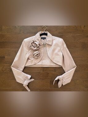 LAMARQUE Blush Pink Leather Cropped Jacket Floral Rosette Size S